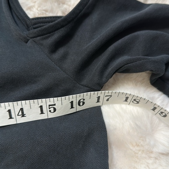 Everly Cold Shoulder Long Sleeve Blouse - Picture 6 of 7